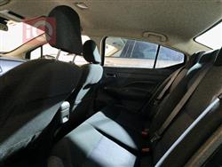 نيسان فيرسا